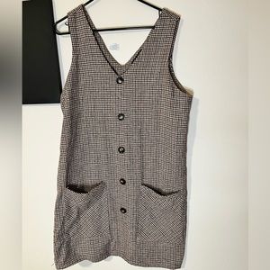 Houndstooth v-neck dress